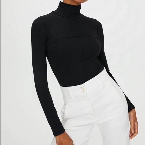 Aritzia Tops - Aritzia Wilfred Free Moon Turtleneck long sleeve top black